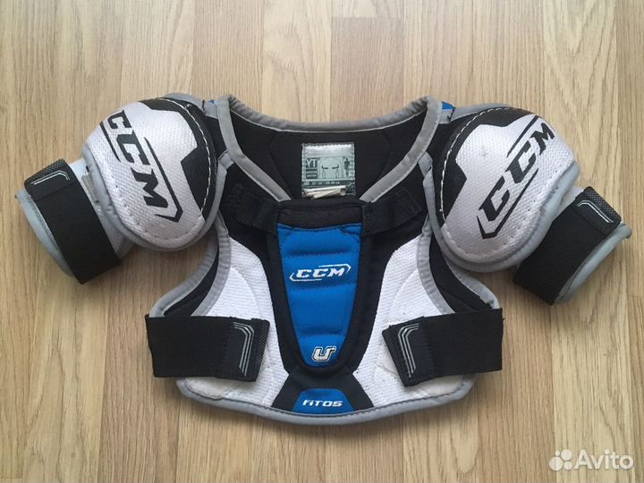 Нагрудник хоккейный ccm