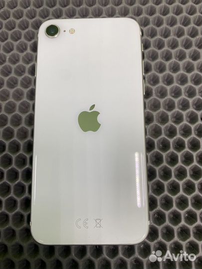iPhone SE (2020), 128 ГБ