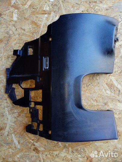 Накладка на торпедо передняя левая Audi A8 D4 long