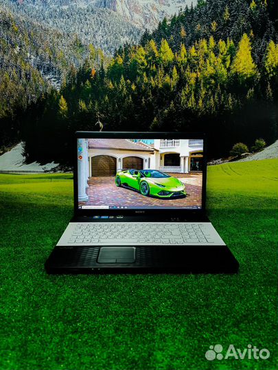 Большой и мощный ноутбук Sony для игр и работы