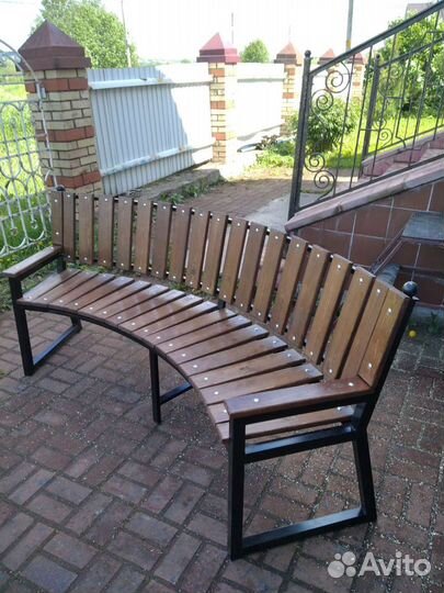Садовая скамейка