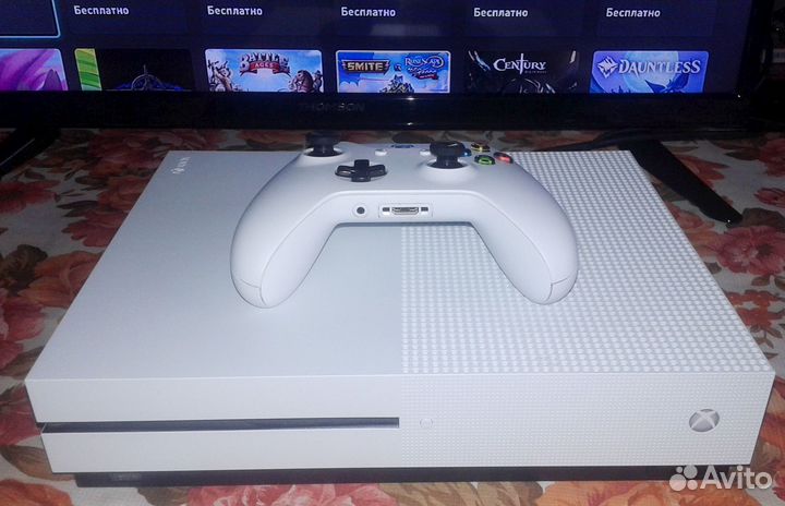 Xbox one S 500 Gb