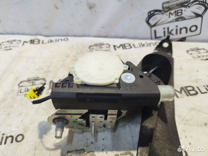 Ремень безопасности 3го ряда левый Mercedes Gl