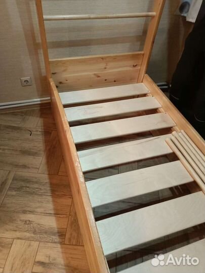 Кровать детская с лесенкой