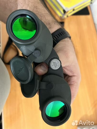 Бинокль Steiner Predator AF 8x30