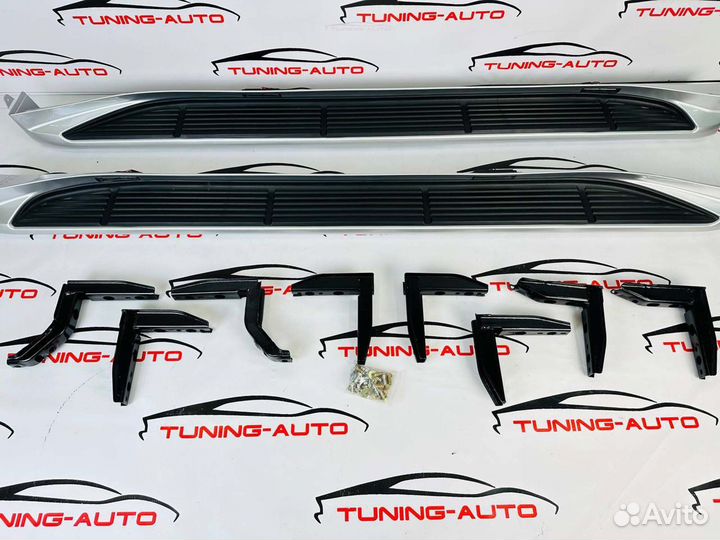 Подножки Toyota Land Cruiser 100 с подсветкой N889