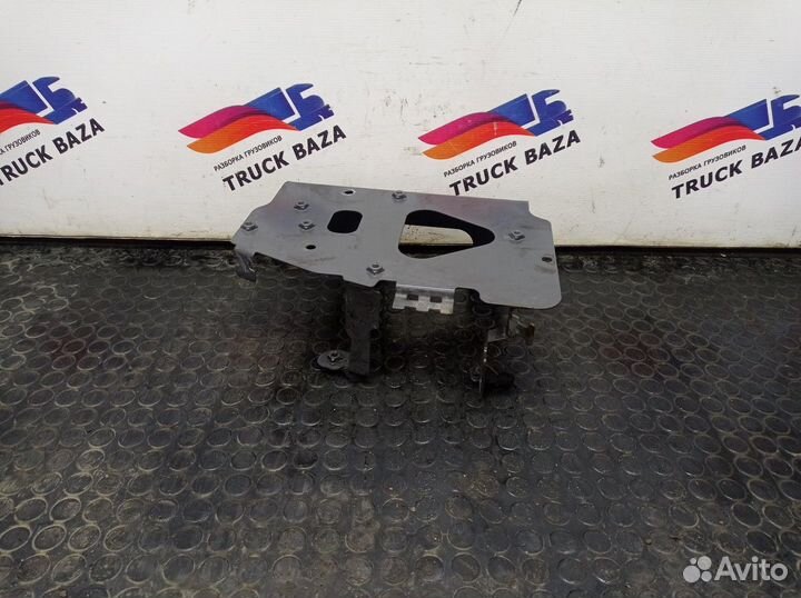 Кронштейн насоса AdBlue Daf XF106