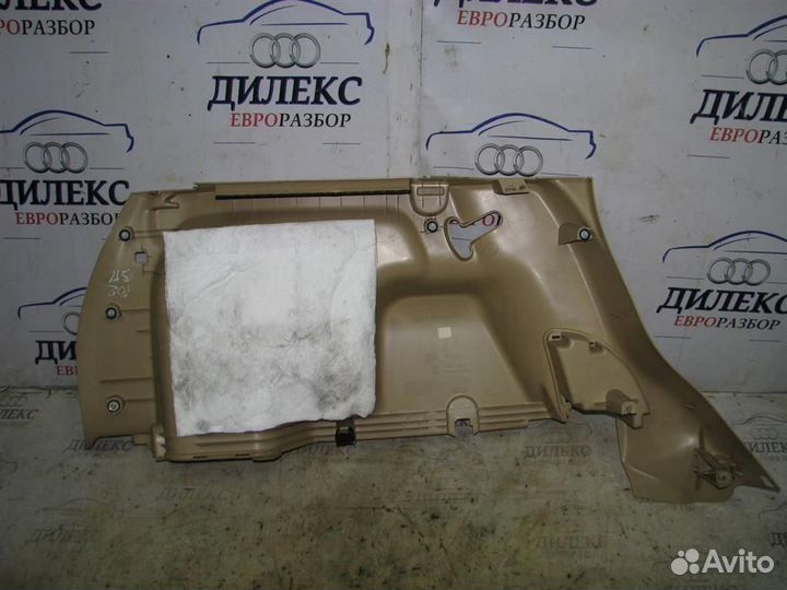 Обшивка багажника правая Land Rover Freelander 2