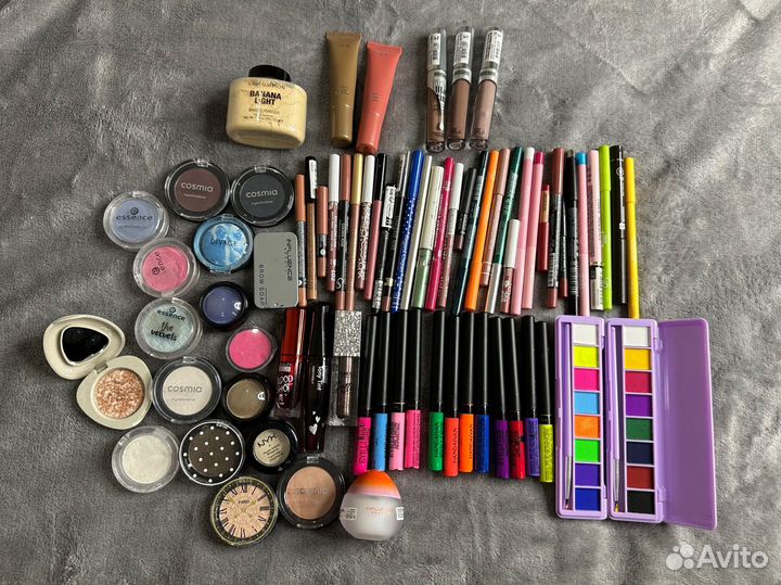 Набор косметики пакетом