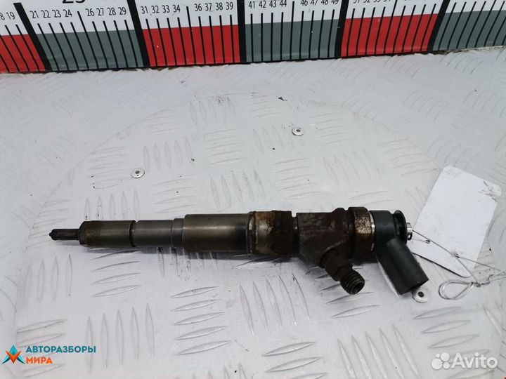 Форсунка BMW 3 E90/E91/E92/E93 2007 13537794435