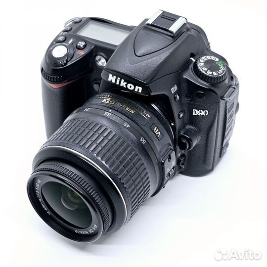 Шикарный Nikon D90 Kit 18-55