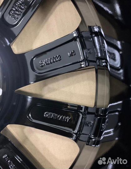 Новые Stratos Black R16 для Skoda Rapid 2022