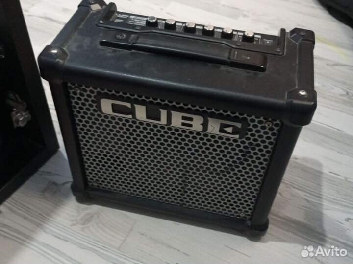 Комбик для электрогитары cube
