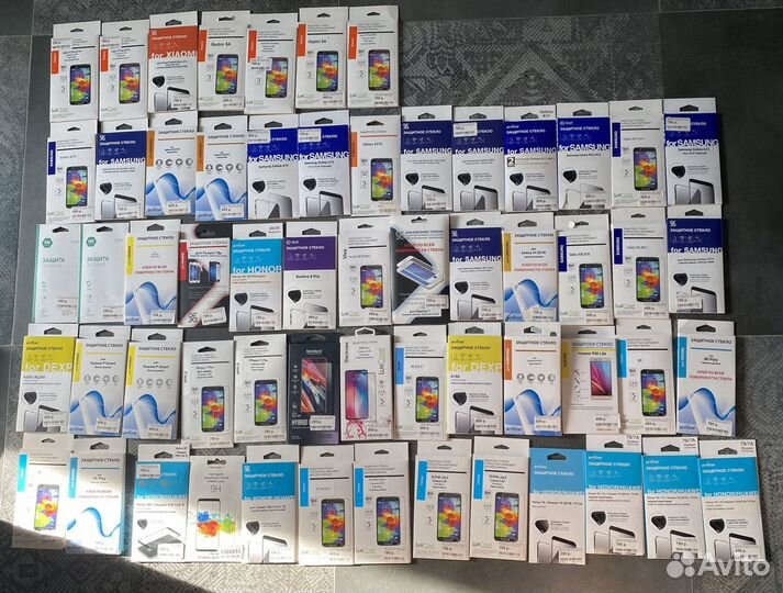 Стекла,чехлы на смартфоны и планшеты