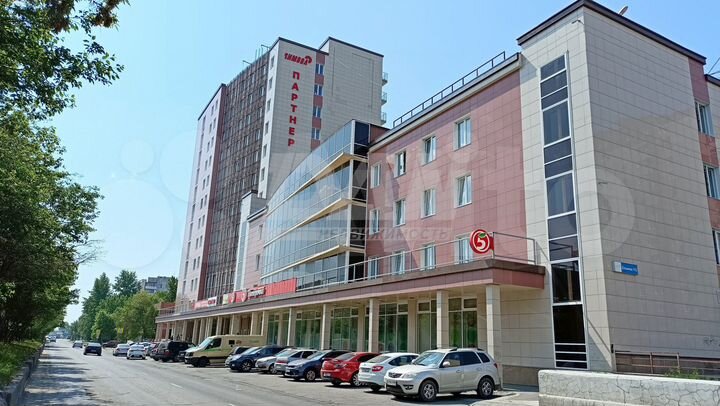 Этаж в офисном здании, 480 кв.м