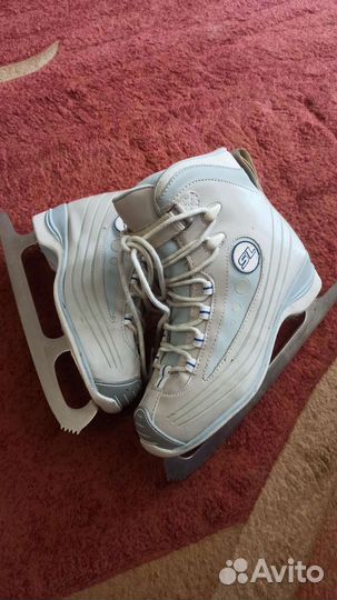 Коньки для фигурного катания