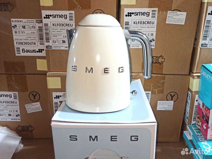 Smeg чайник 1.7 литра