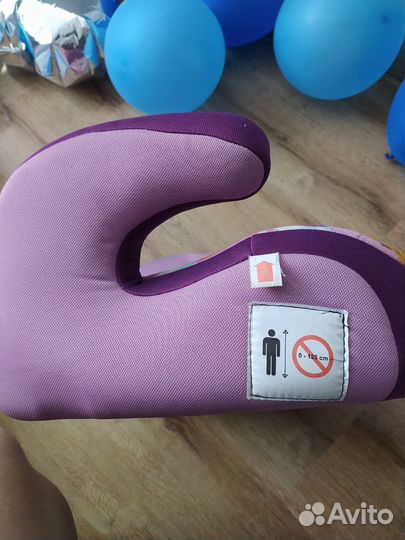 Детский бустер автомобильный