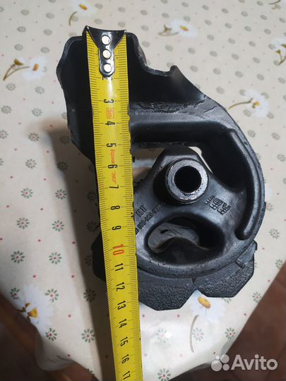 Подушка, опора двигателя, АКПП на Хонду