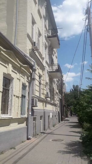 Комната 18 м² в 5-к., 3/3 эт.