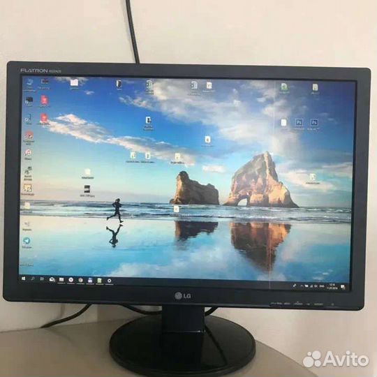 Монитор 22
