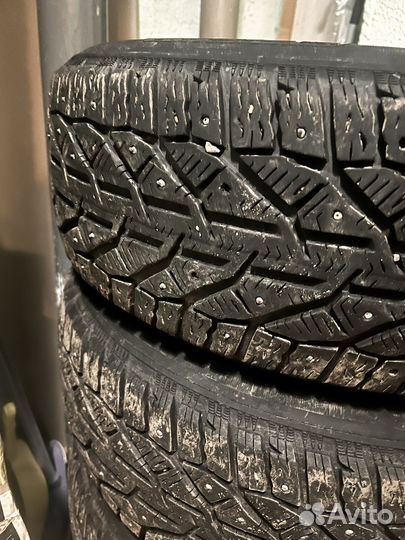 Tigar SUV Ice 215/65 R16