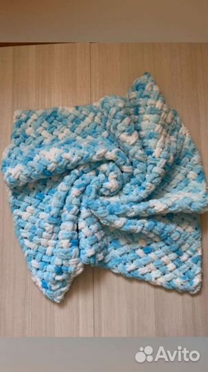 Плед детский вязаный