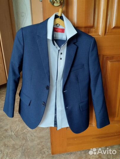 Школьный костюм