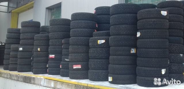 Continental ContiVikingContact 7 235/65 R17