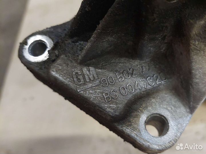 Кронштейн крепления двс Opel Vectra B