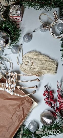 Елочные игрушки из бумажной лозы