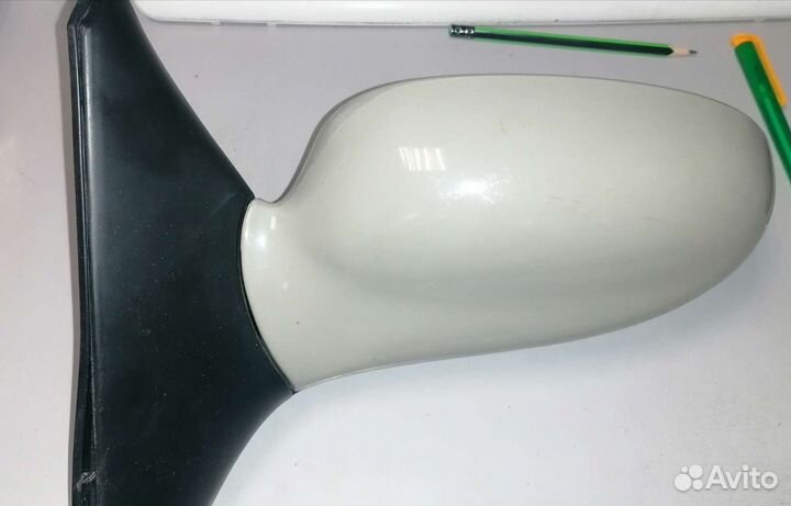 Зеркало левое