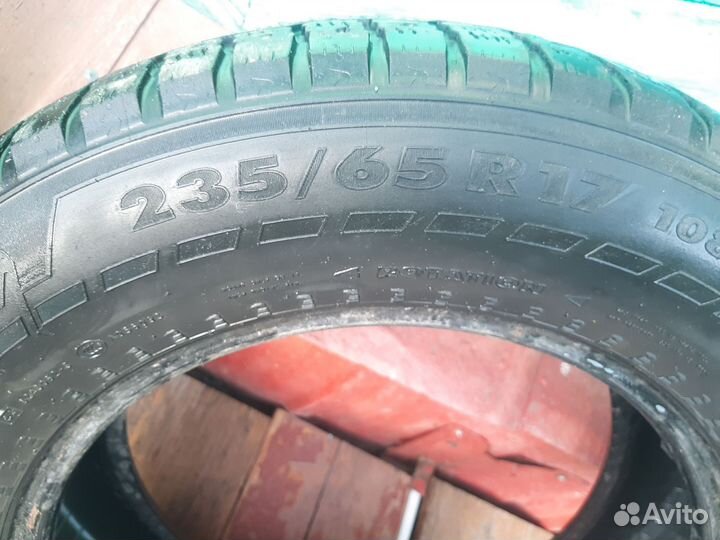 Nokian Tyres Hakkapeliitta 7 SUV 23.5/65 R17