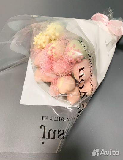 Букеты и наборы из клубники