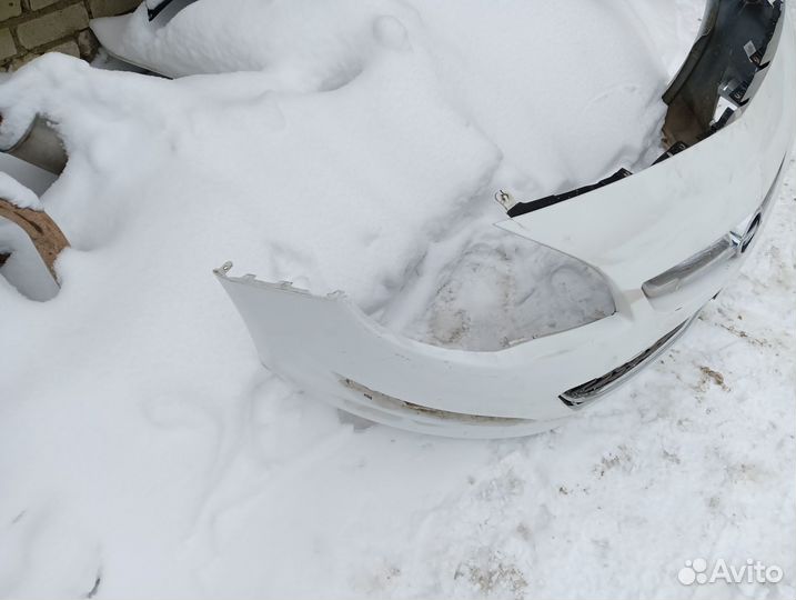 Бампер передний opel astra J