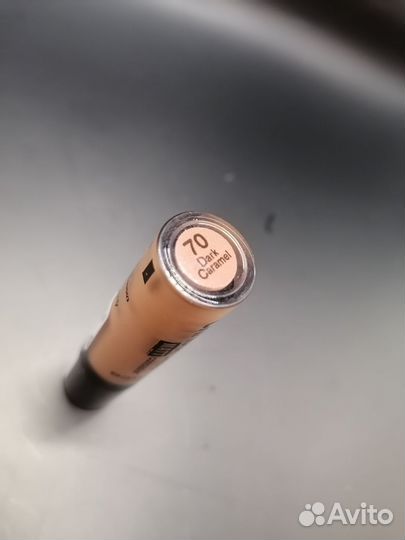 Матовы консилер Essence camouflage,70 dark caramel