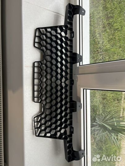 Усилитель переднего бампера нижний vesta