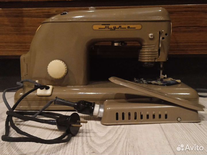 Швейная машинка СССР 1961 года