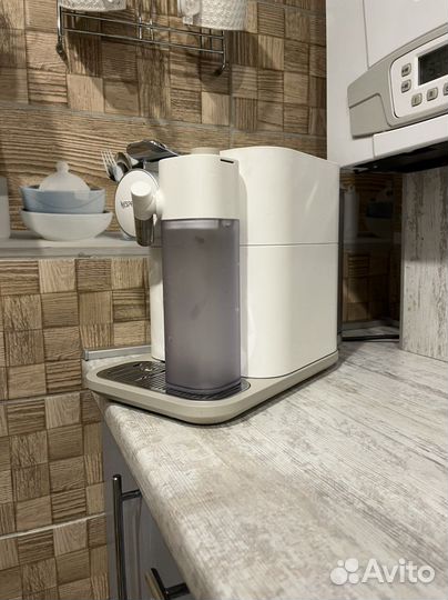 Кофемашина delonghi