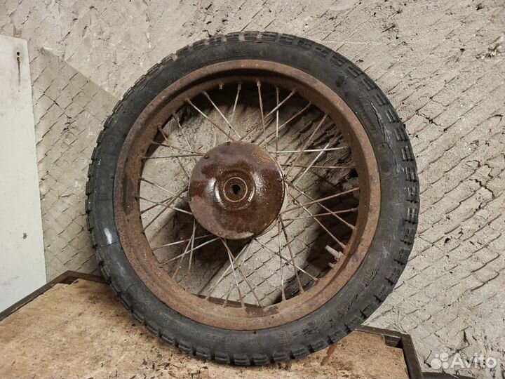 Колесо на мотоцикл восход 1 2