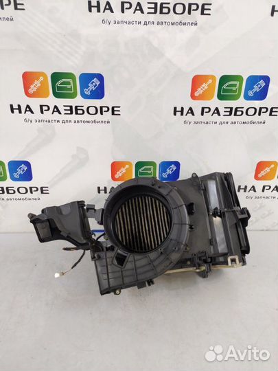 Корпус отопителя (печки) правый Audi Q7 4M cvmd