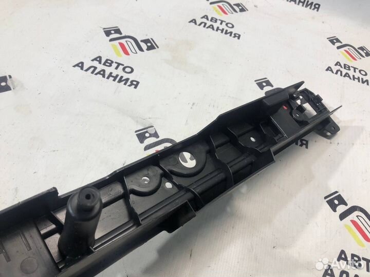 Накладка багажника задняя левая Bmw X5 E70 N55B30