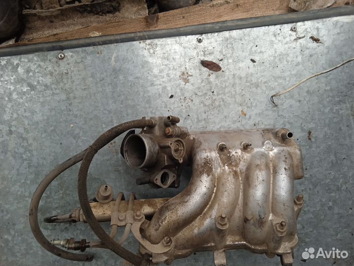 Впускной коллектор ваз 2114