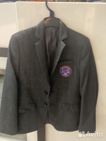 Школьный костюм