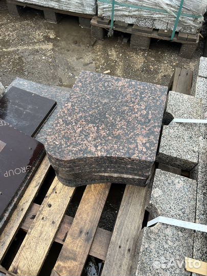 Гранитные плиты под колонки, акустику 40/40/3