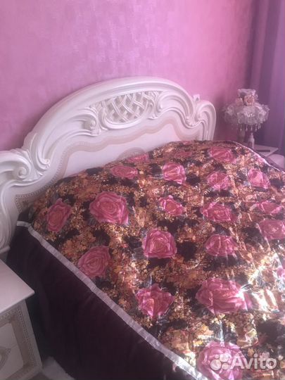 Продается покрывало и наволочки