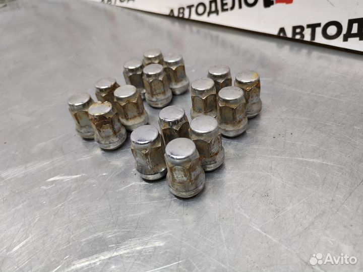 Колесные гайки Mitsubishi Galant 8 1997 г.в