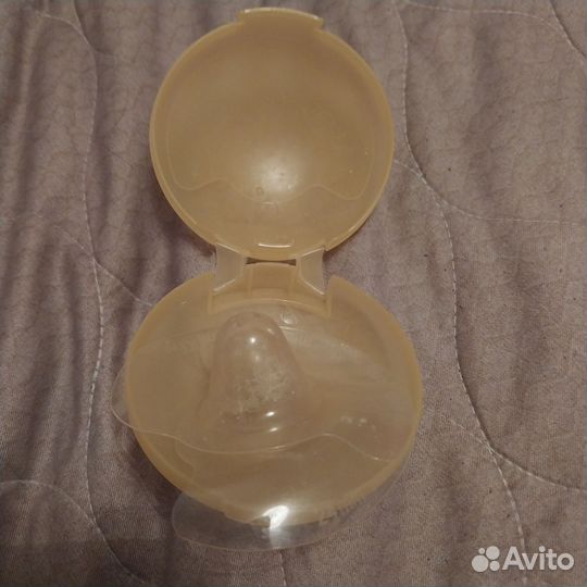 Накладки на грудь medela