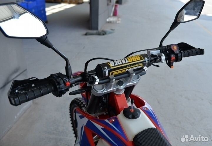 Эндуро Гюрза.Водяного охл.300сс.30сил.Кредит