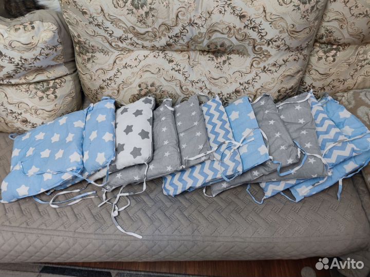 Бортики в кроватку 12шт. Идеальное состояние